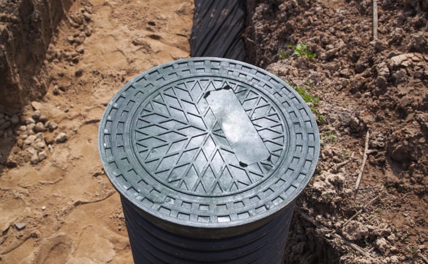 Capped water well.